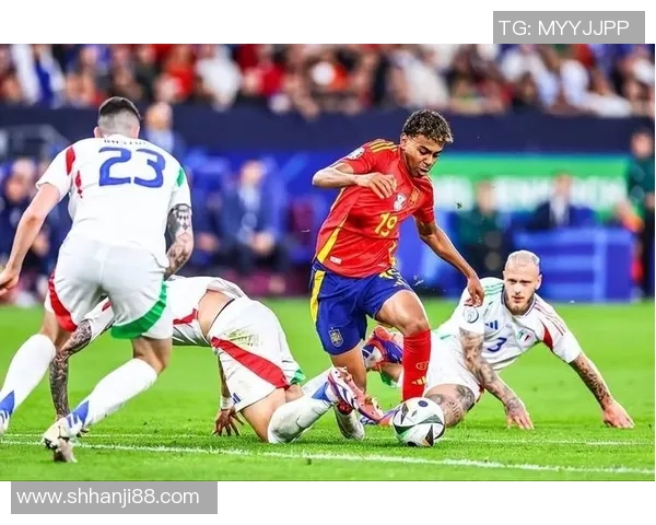 2010年世界杯经典对决西班牙与德国全场精彩回顾与分析 2010年世界杯经典对决西班牙与德国全场精彩回顾与分析