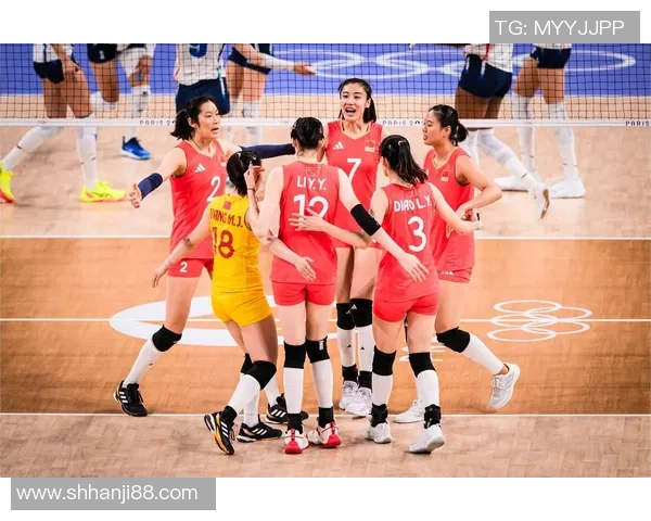 中国女排与朝鲜女排激战正酣谁能在这场对决中笑到最后 中国女排与朝鲜女排激战正酣谁能在这场对决中笑到最后