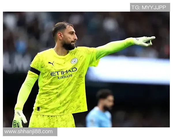 多纳鲁马:从青涩门将到世界顶级守护者的辉煌历程与成就 多纳鲁马:从青涩门将到世界顶级守护者的辉煌历程与成就