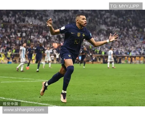 姆巴佩领衔法国队冲击世界杯荣耀展现足球天赋与团队合作精神 姆巴佩领衔法国队冲击世界杯荣耀展现足球天赋与团队合作精神