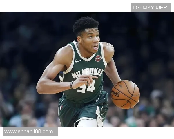 字母哥赛后愤怒撕衣引发更衣室冲突雄鹿惨败背后暗流涌动 字母哥赛后愤怒撕衣引发更衣室冲突雄鹿惨败背后暗流涌动