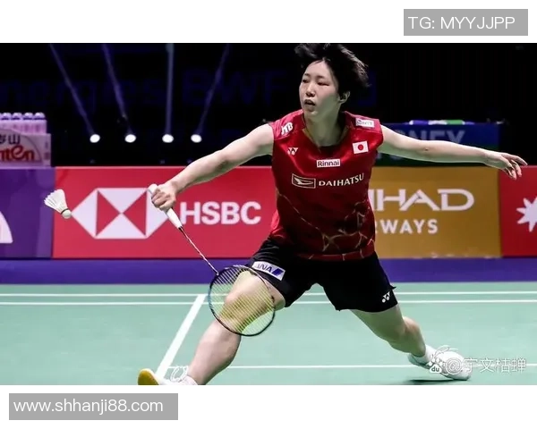 陈宇菲与山口茜的巅峰对决谁将赢得羽毛球赛场的荣耀与胜利